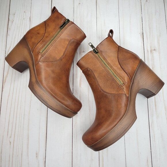 B.O.C. Tan Blakelynn Vegan Leather Ankle Booties - Picture 1 of 4